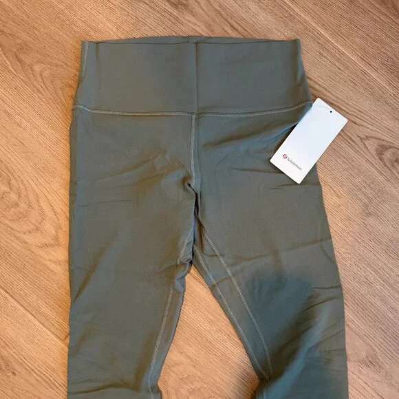 lululemon Align High-Rise Crop 21" - Picture 1 of 4